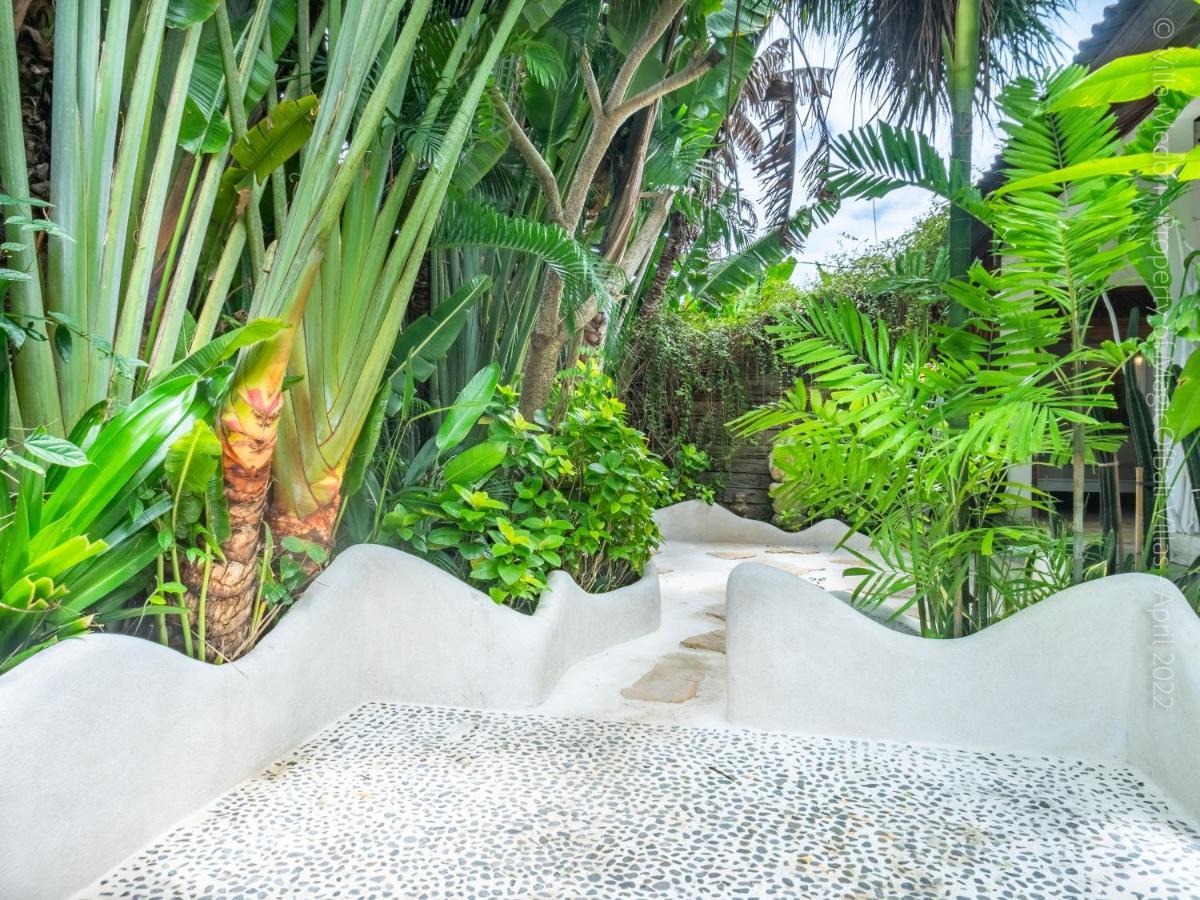 Villa Enjoy - Seminyak Center المظهر الخارجي الصورة