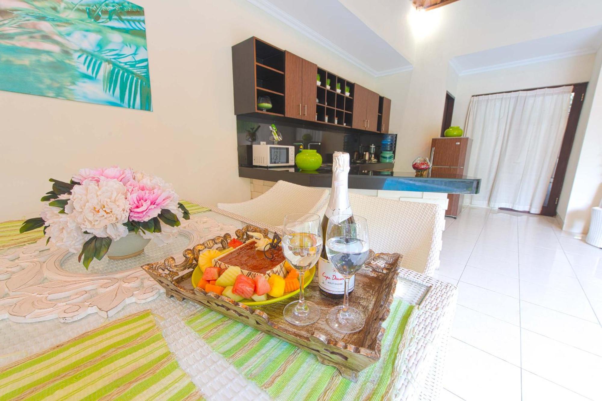 Villa Enjoy - Seminyak Center المظهر الخارجي الصورة